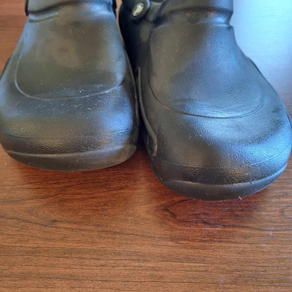 CROCS Bistro Black Slip Resistant Lightweight Clogs Size 13 - Picture 2 of 4